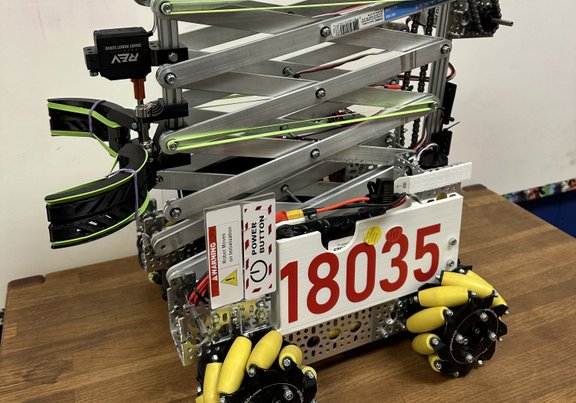 Team 18035 "Reconnecting"'s robot